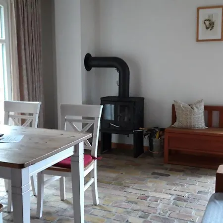 75 Qm Fuer 4 Personen Am Naturschutzgebiet Anklamer Stadtbruch Appartement